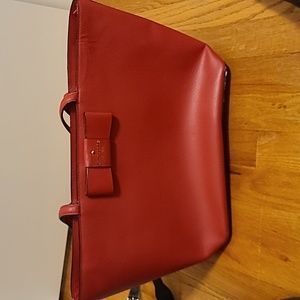 Kate Spade Ellis Robinson Street in red carpet (631)